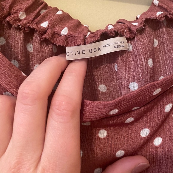 Maroon and white over the shoulder top - Picture 2 of 2